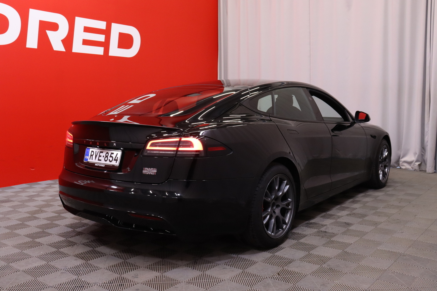 Tesla Model S vaihtoauto