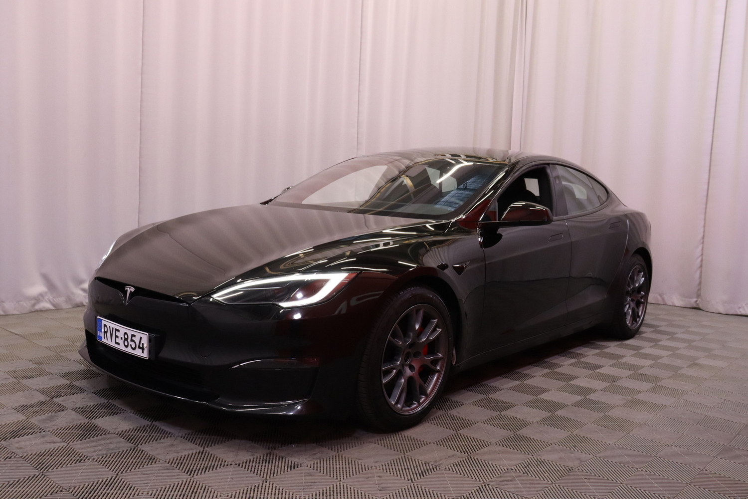 Tesla Model S vaihtoauto