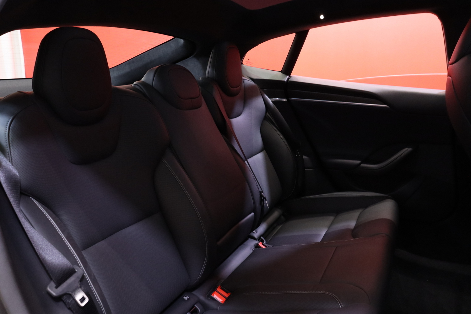 Tesla Model S vaihtoauto