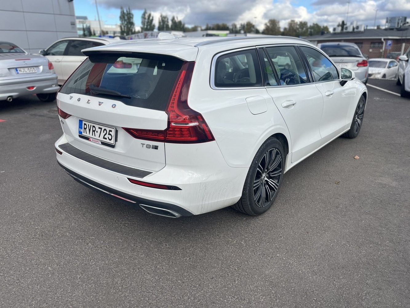 Volvo V60 vaihtoauto
