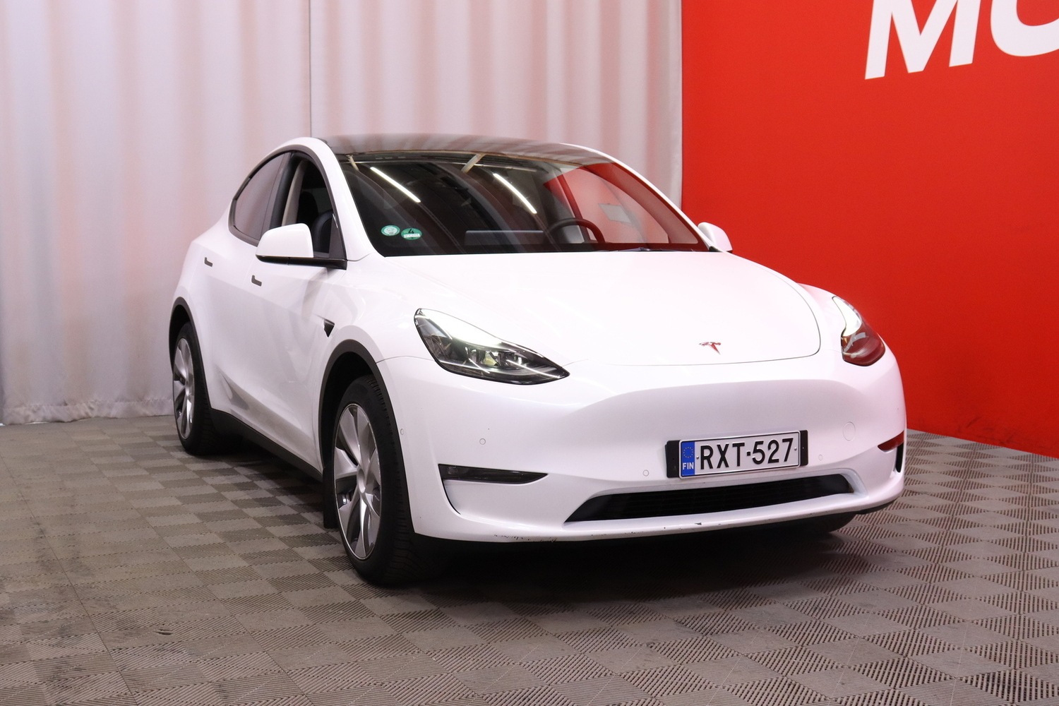 Tesla Model Y vaihtoauto