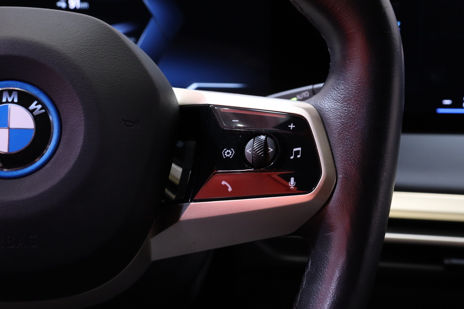 BMW iX vaihtoauto