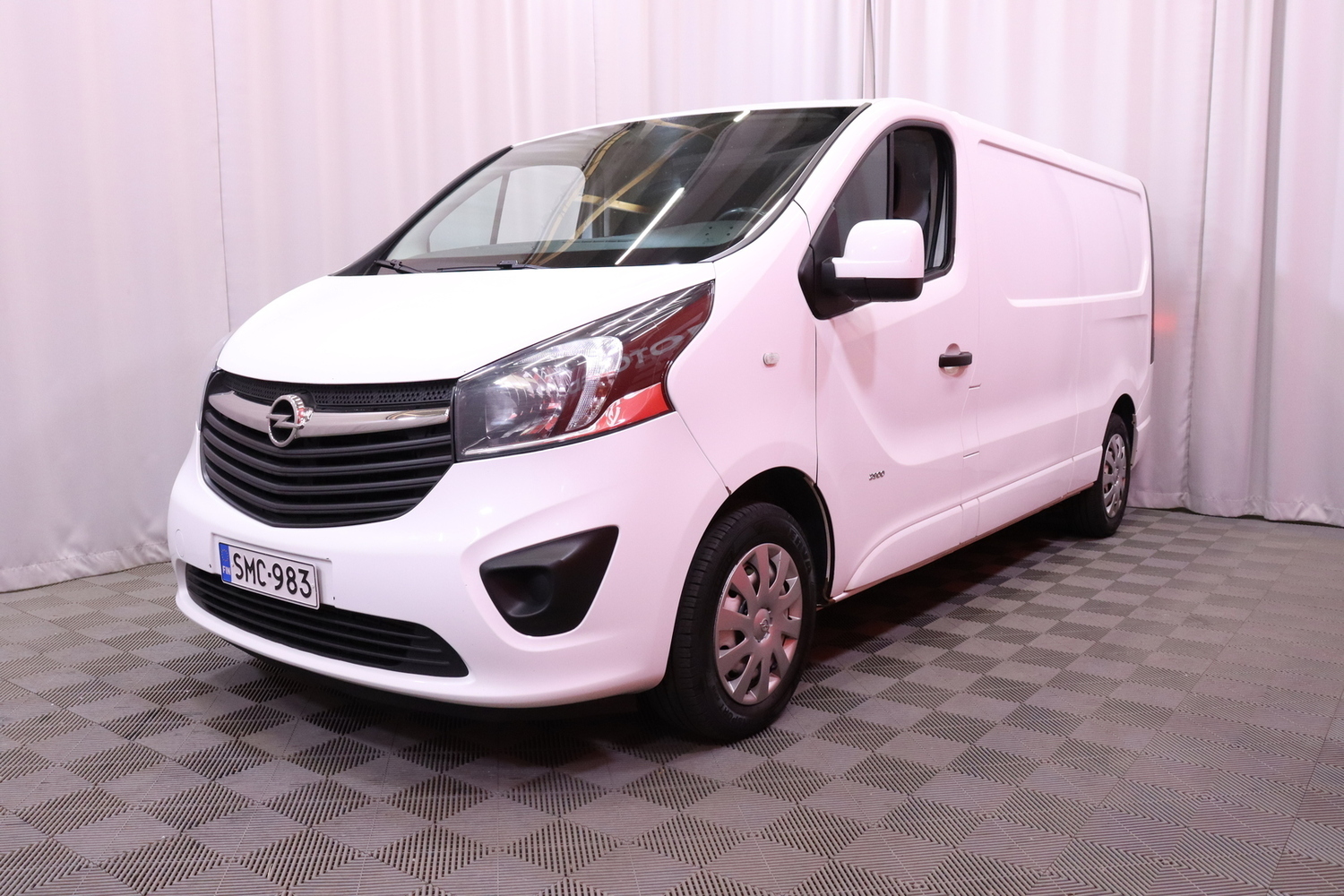 Opel Vivaro vaihtoauto