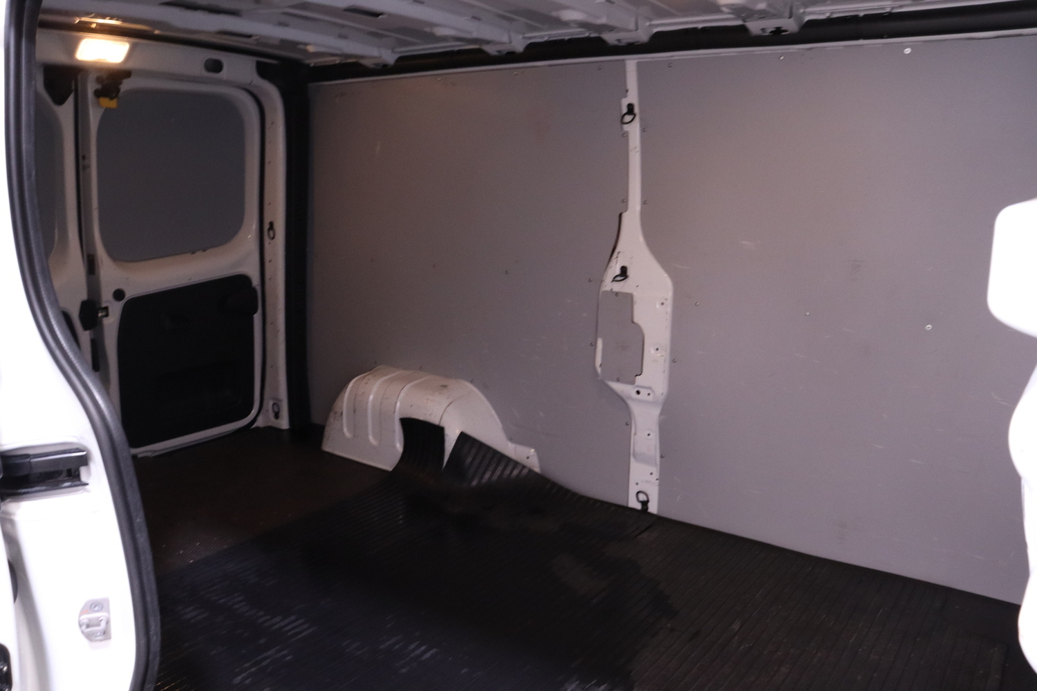 Opel Vivaro vaihtoauto