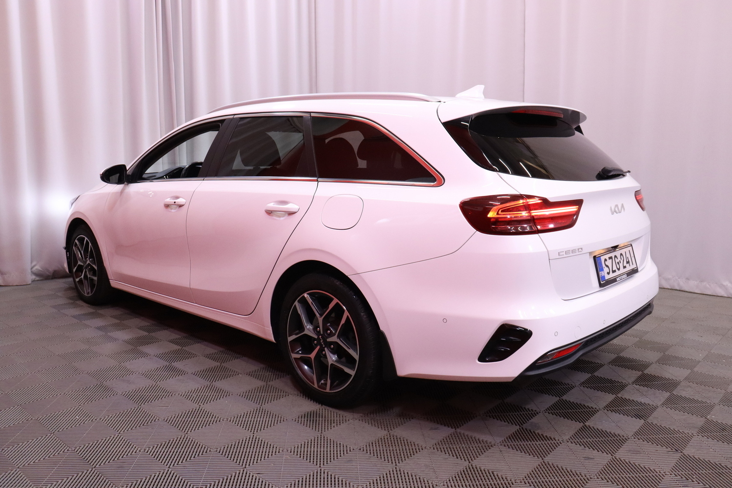 Kia Ceed vaihtoauto