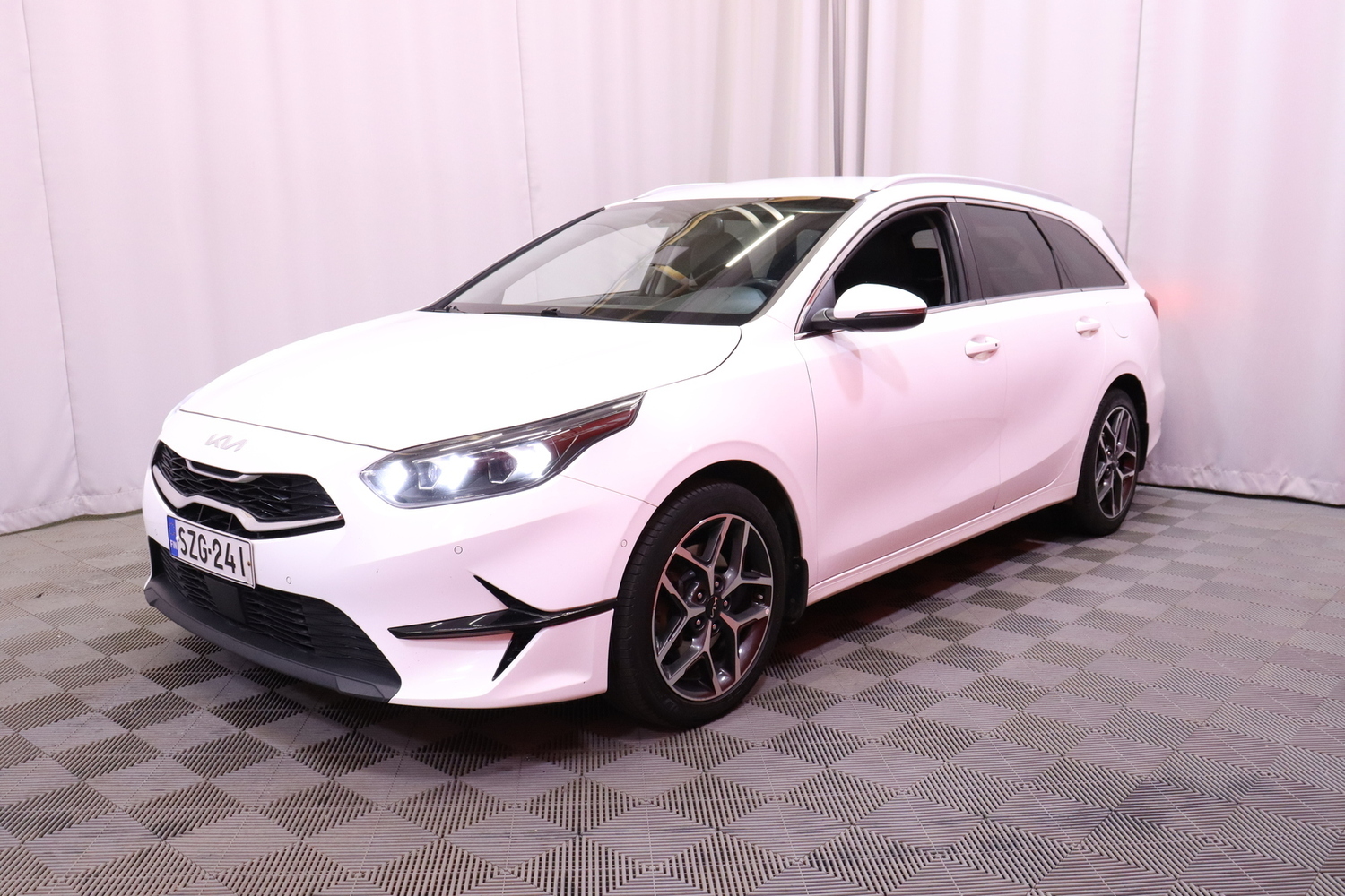 Kia Ceed vaihtoauto