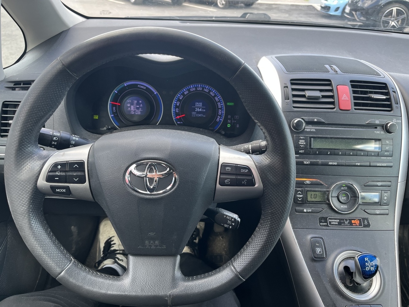 Toyota Auris vaihtoauto
