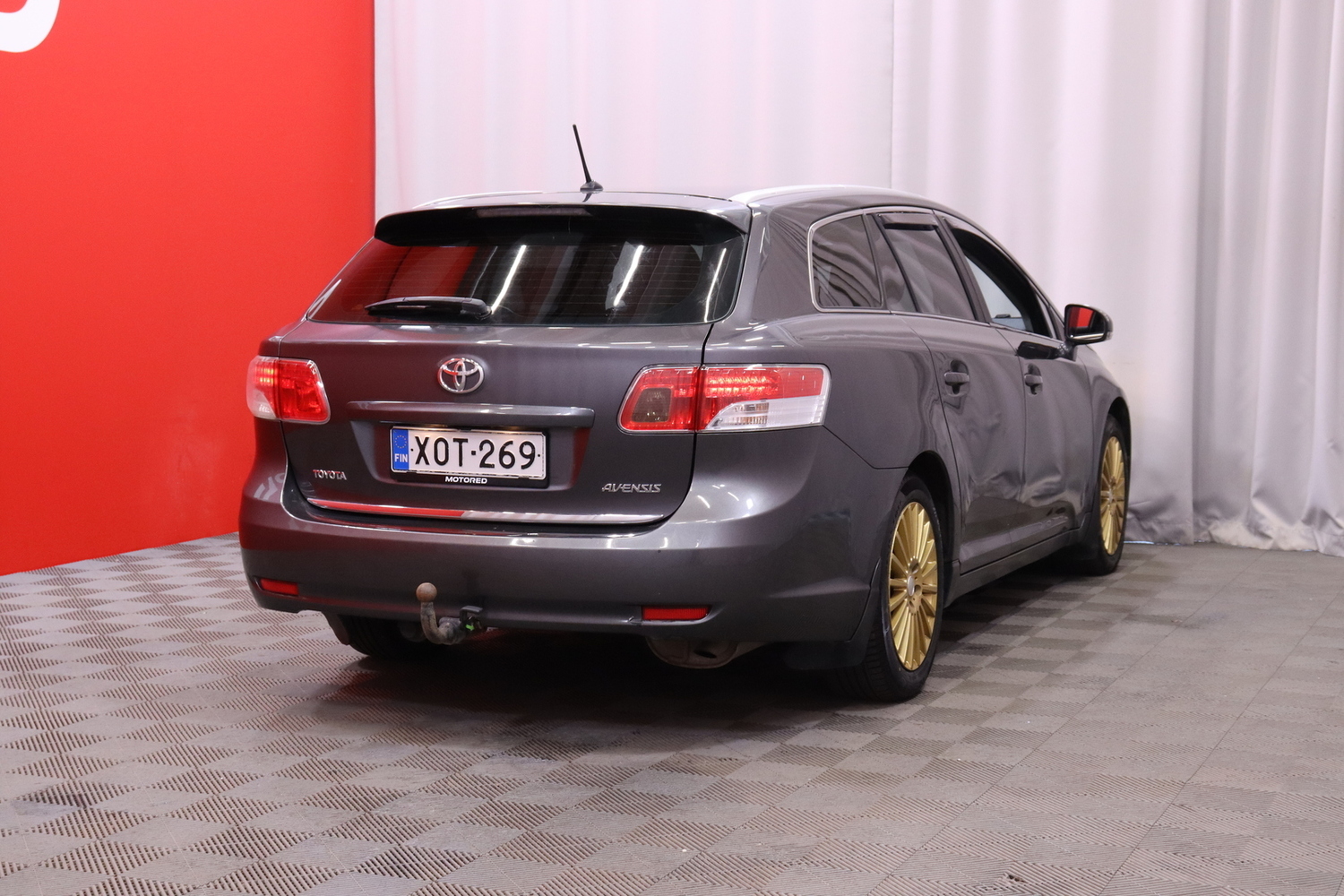 Toyota Avensis vaihtoauto