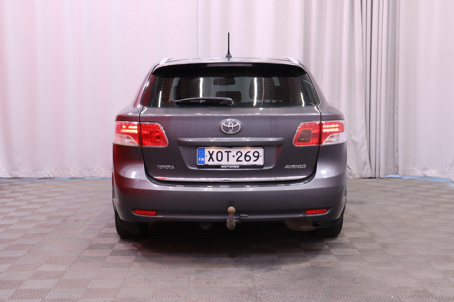 Toyota Avensis vaihtoauto