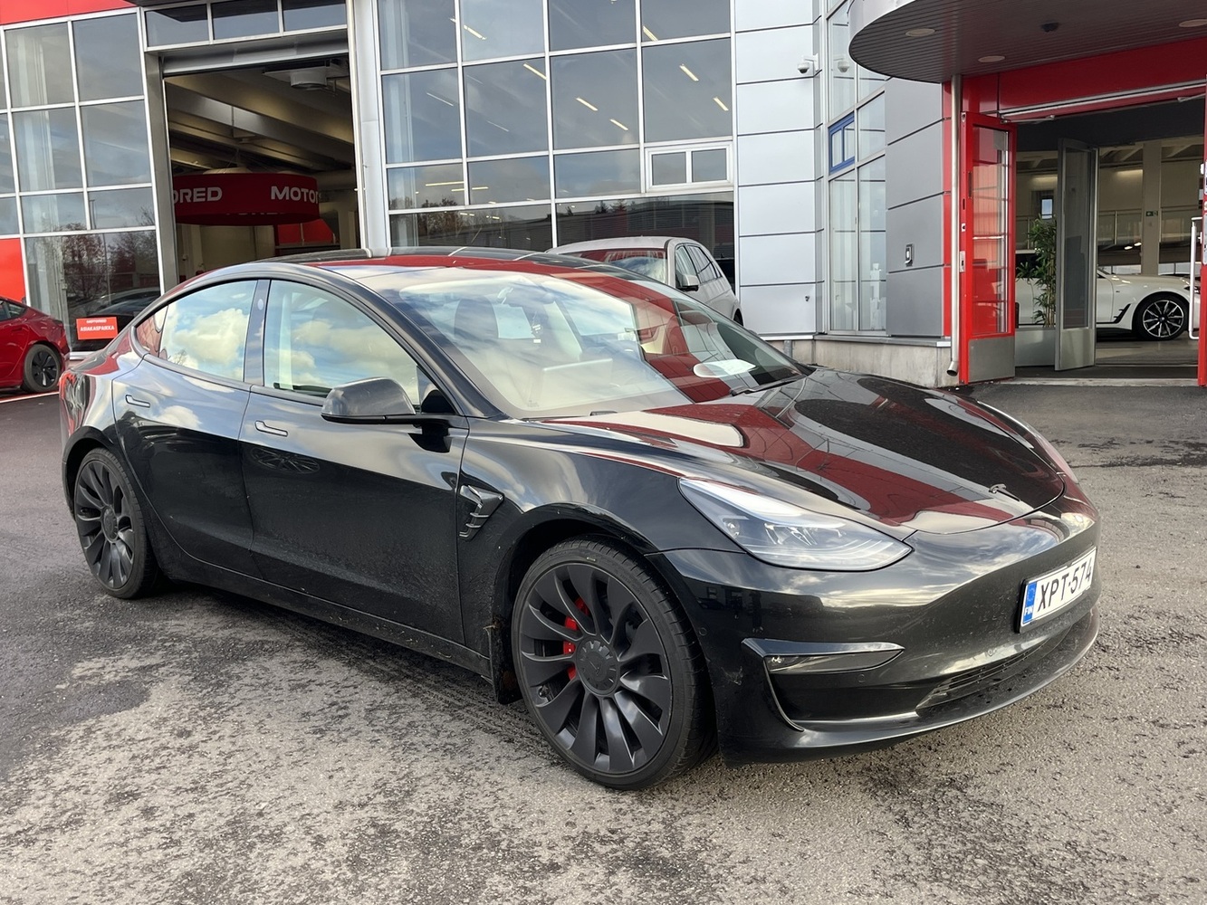 Tesla Model 3 vaihtoauto