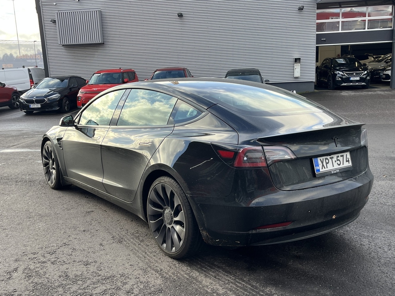 Tesla Model 3 vaihtoauto
