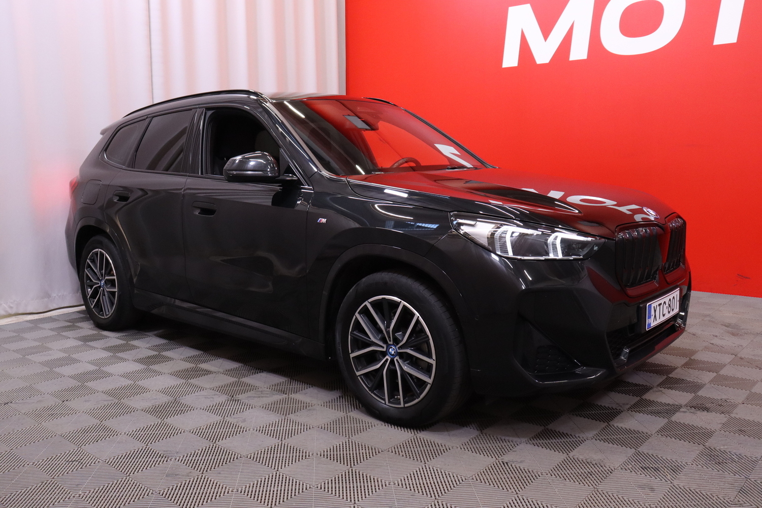 BMW iX1 vaihtoauto