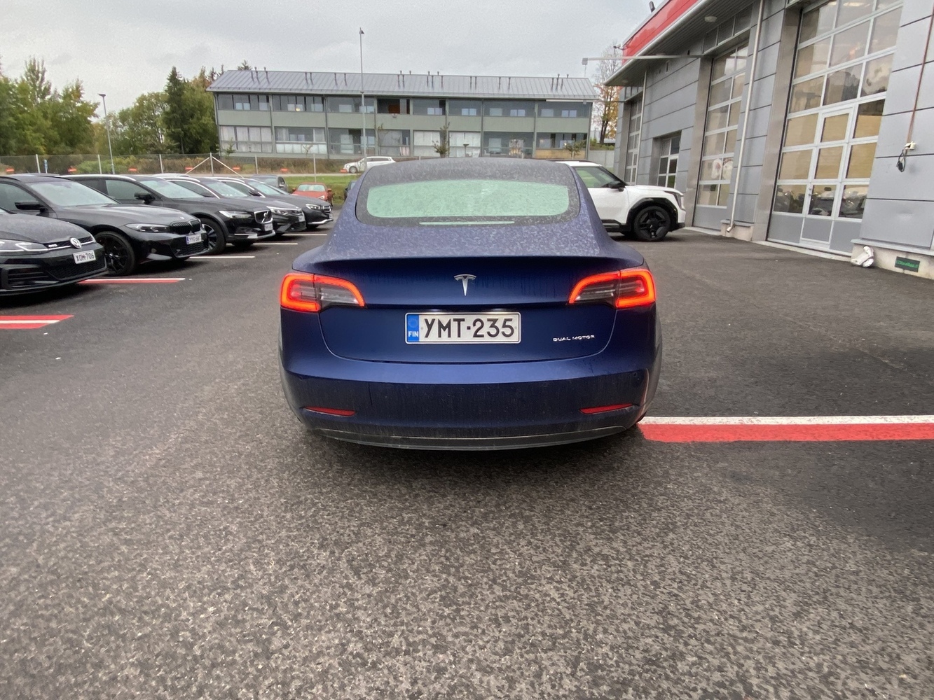 Tesla Model 3 vaihtoauto