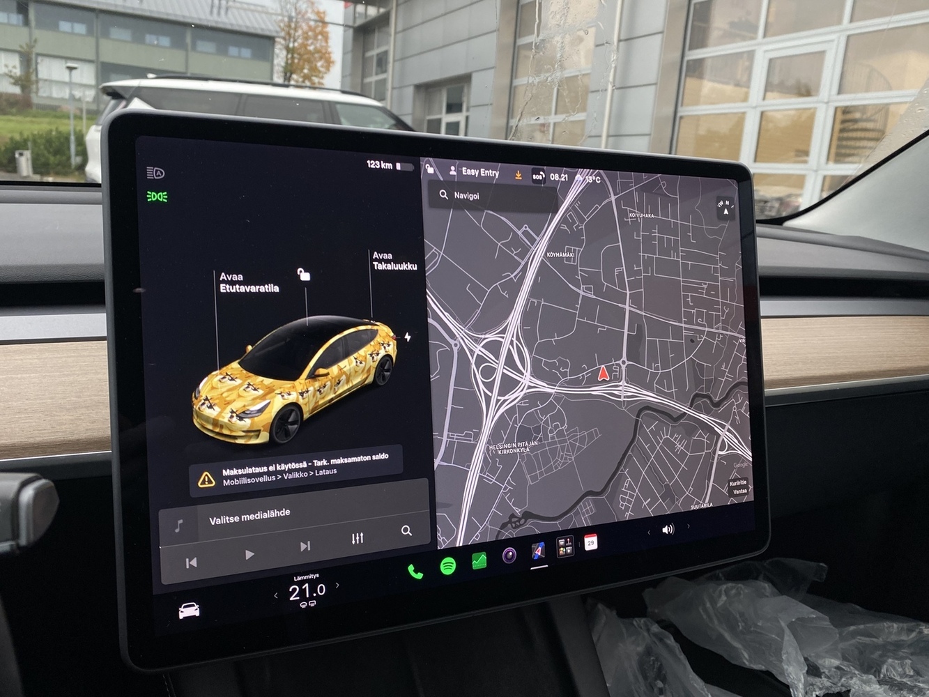 Tesla Model 3 vaihtoauto