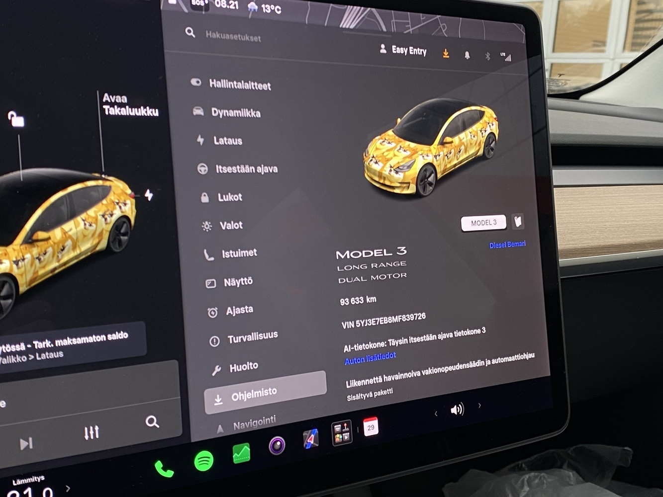 Tesla Model 3 vaihtoauto