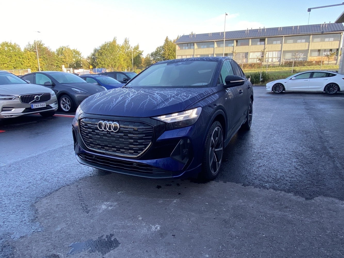 Audi Q4 e-tron vaihtoauto