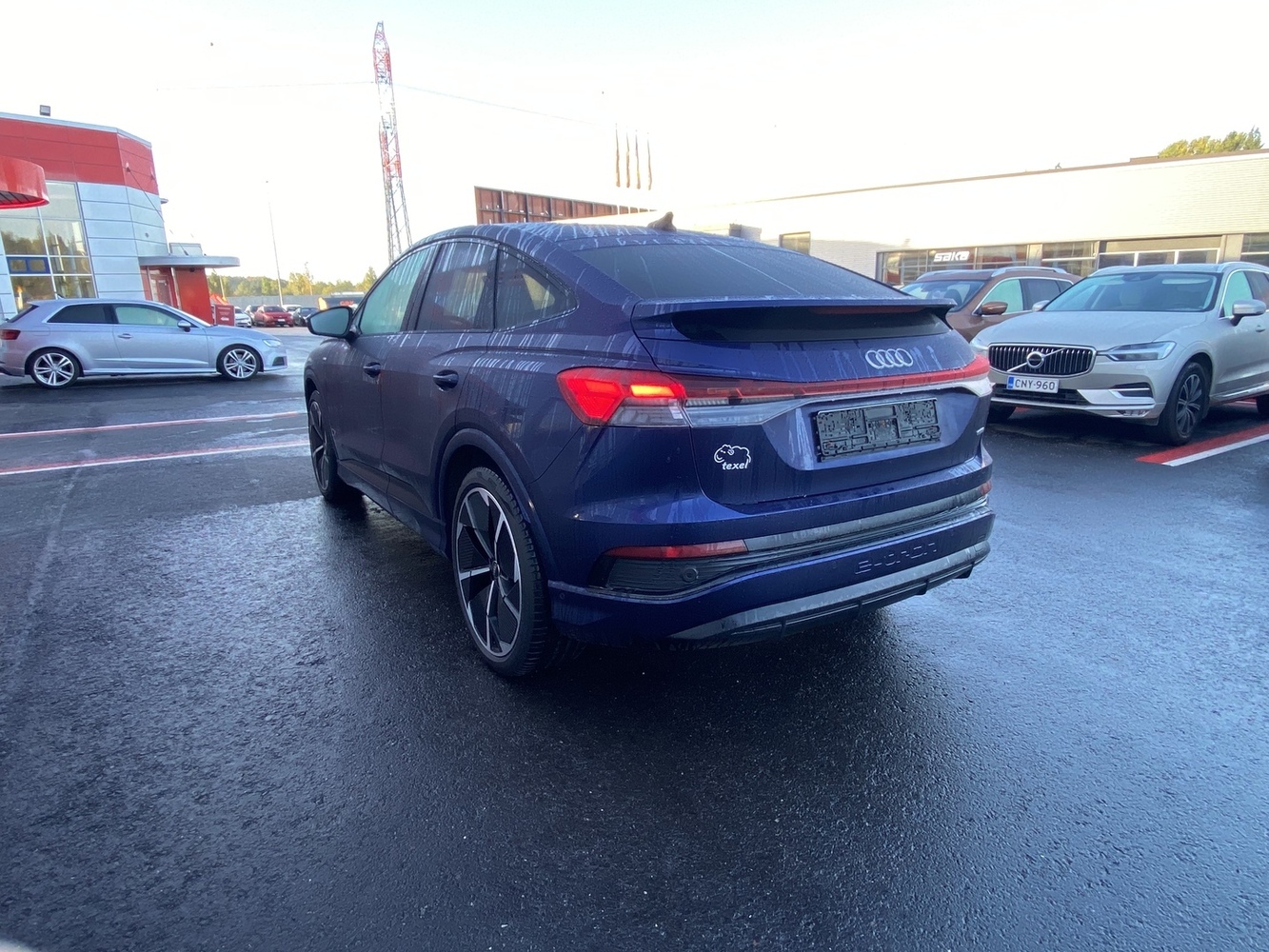 Audi Q4 e-tron vaihtoauto