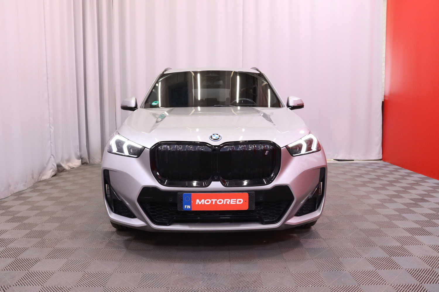 BMW iX1 vaihtoauto