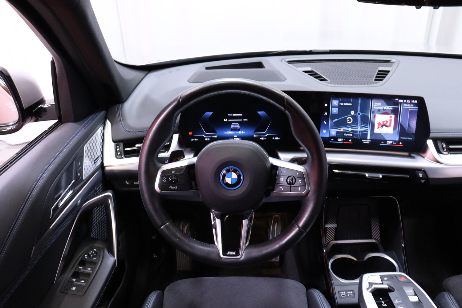 BMW iX1 vaihtoauto