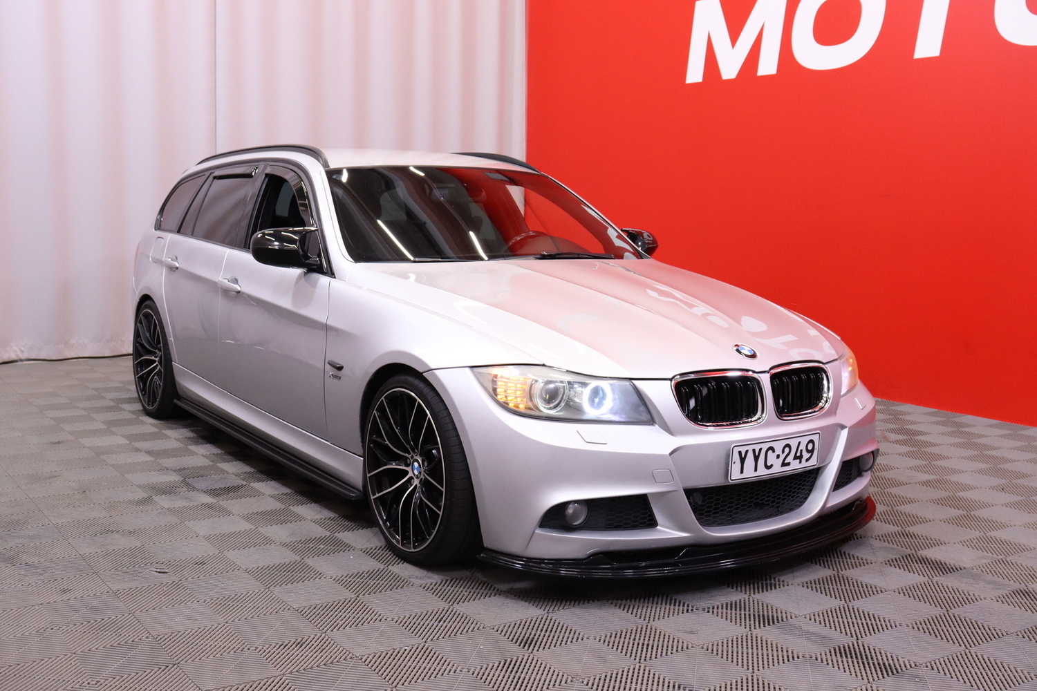BMW 325 vaihtoauto