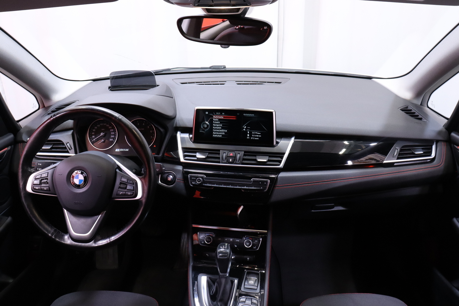 BMW 225 vaihtoauto