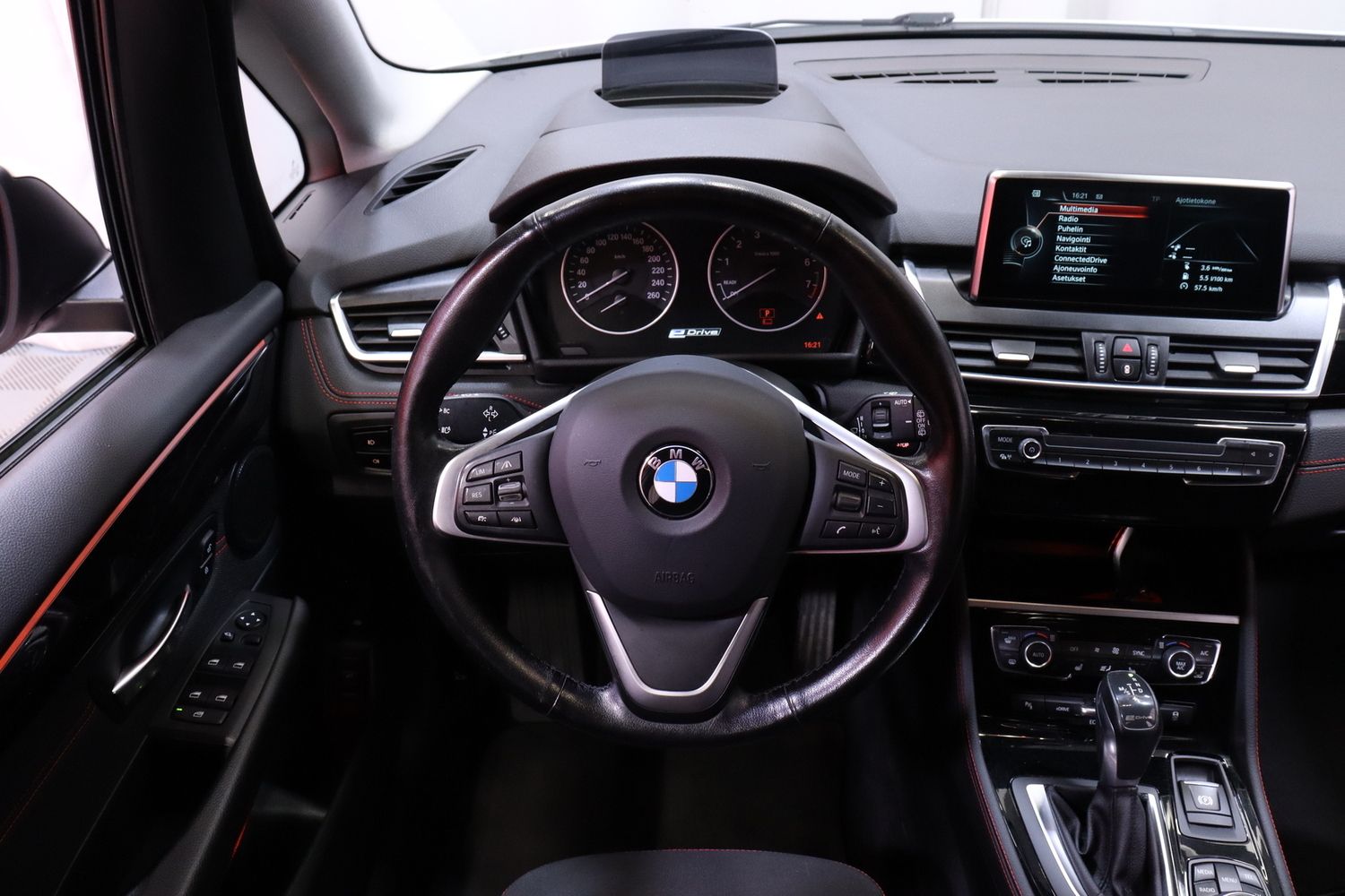 BMW 225 vaihtoauto