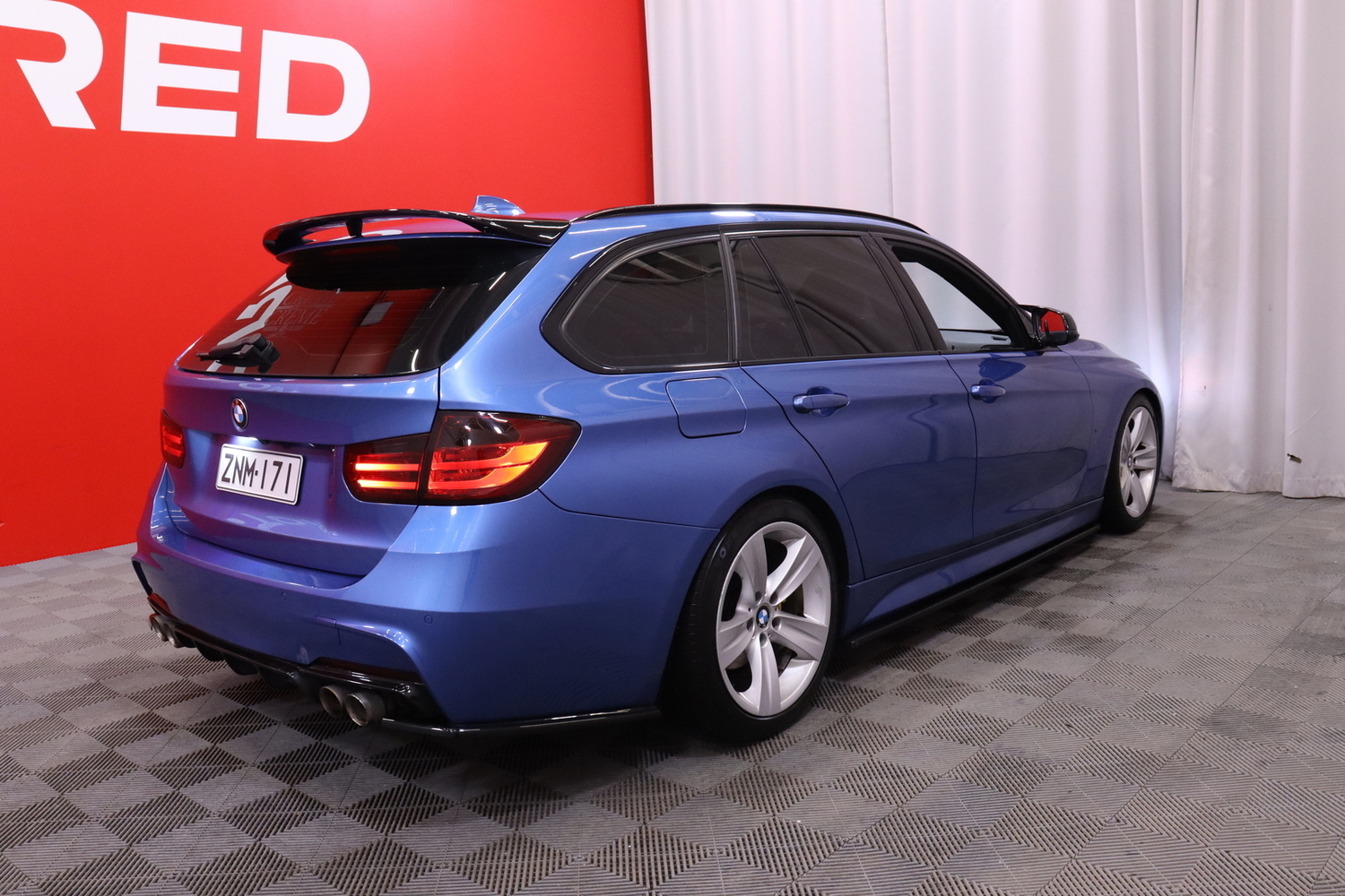 BMW 320 vaihtoauto