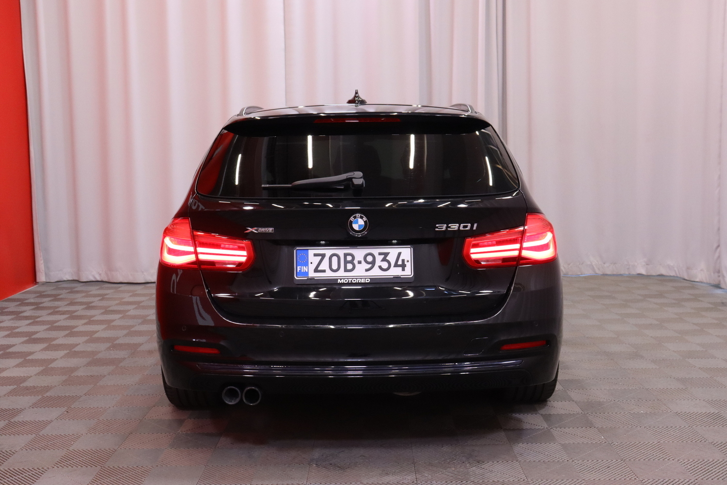 BMW 330 vaihtoauto