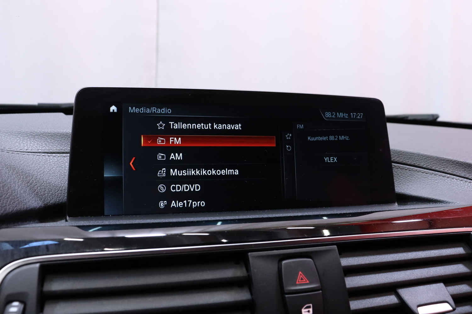 BMW 330 vaihtoauto
