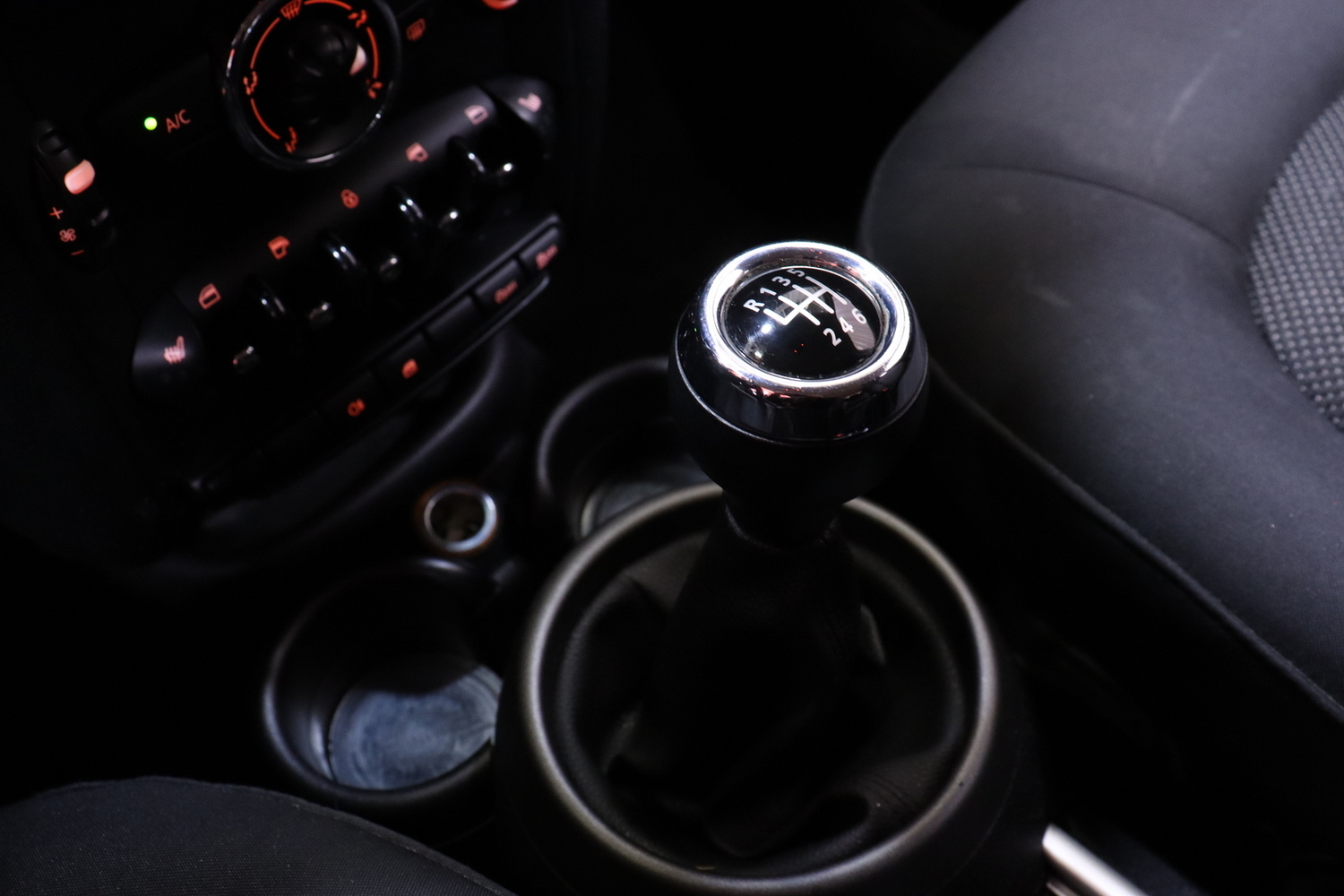 Mini Cooper vaihtoauto