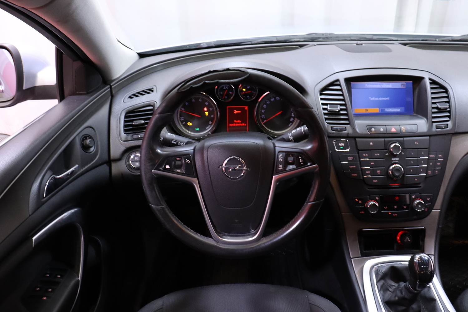Opel Insignia vaihtoauto
