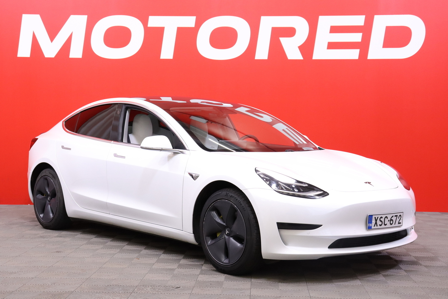 Tesla Model 3 vaihtoauto