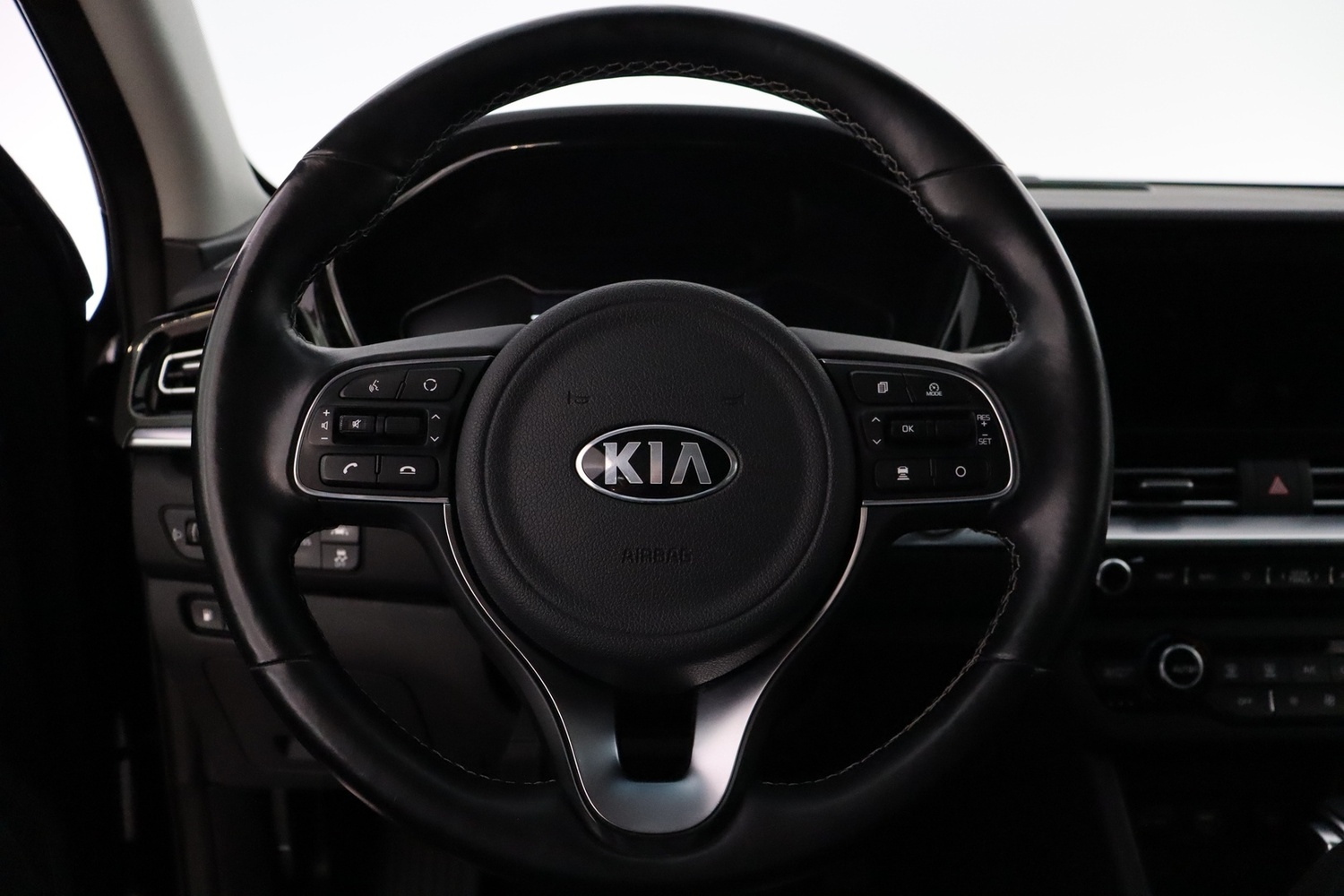 Kia Niro vaihtoauto