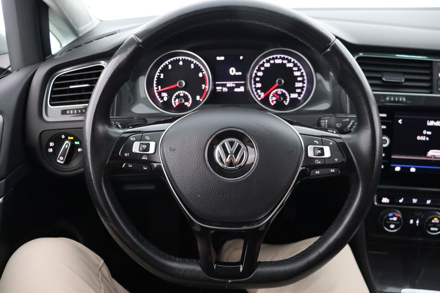 Volkswagen Golf vaihtoauto