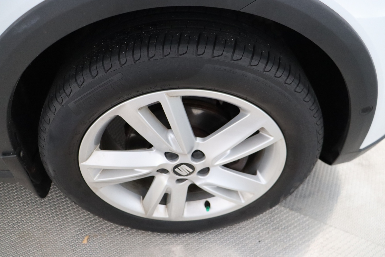 SEAT Arona vaihtoauto