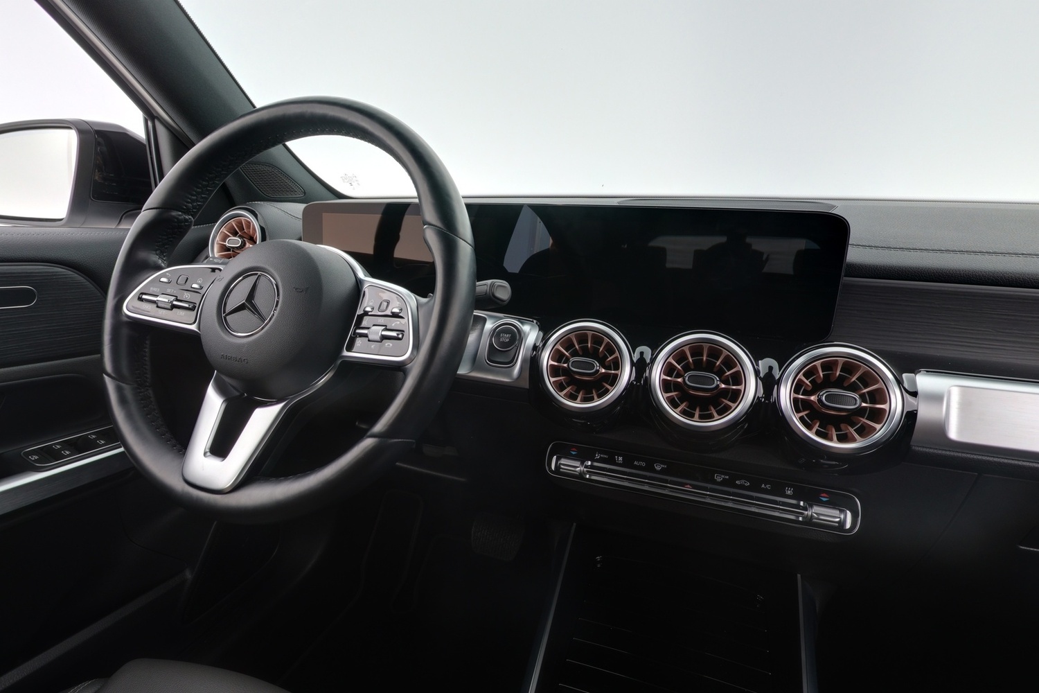 Mercedes-Benz EQB vaihtoauto