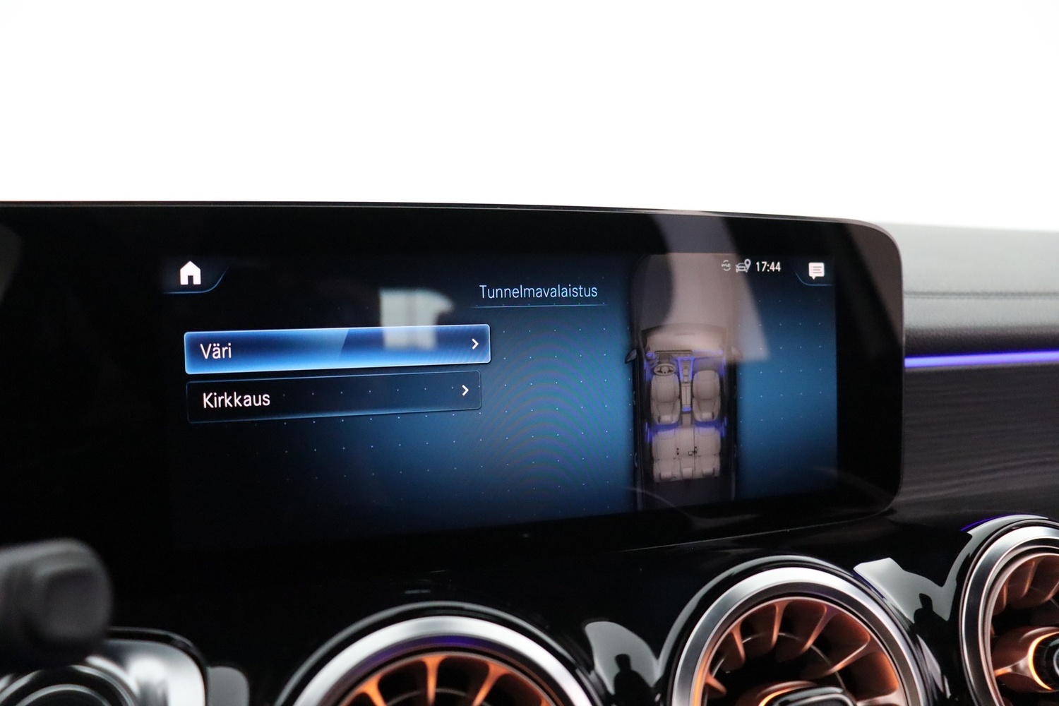 Mercedes-Benz EQB vaihtoauto
