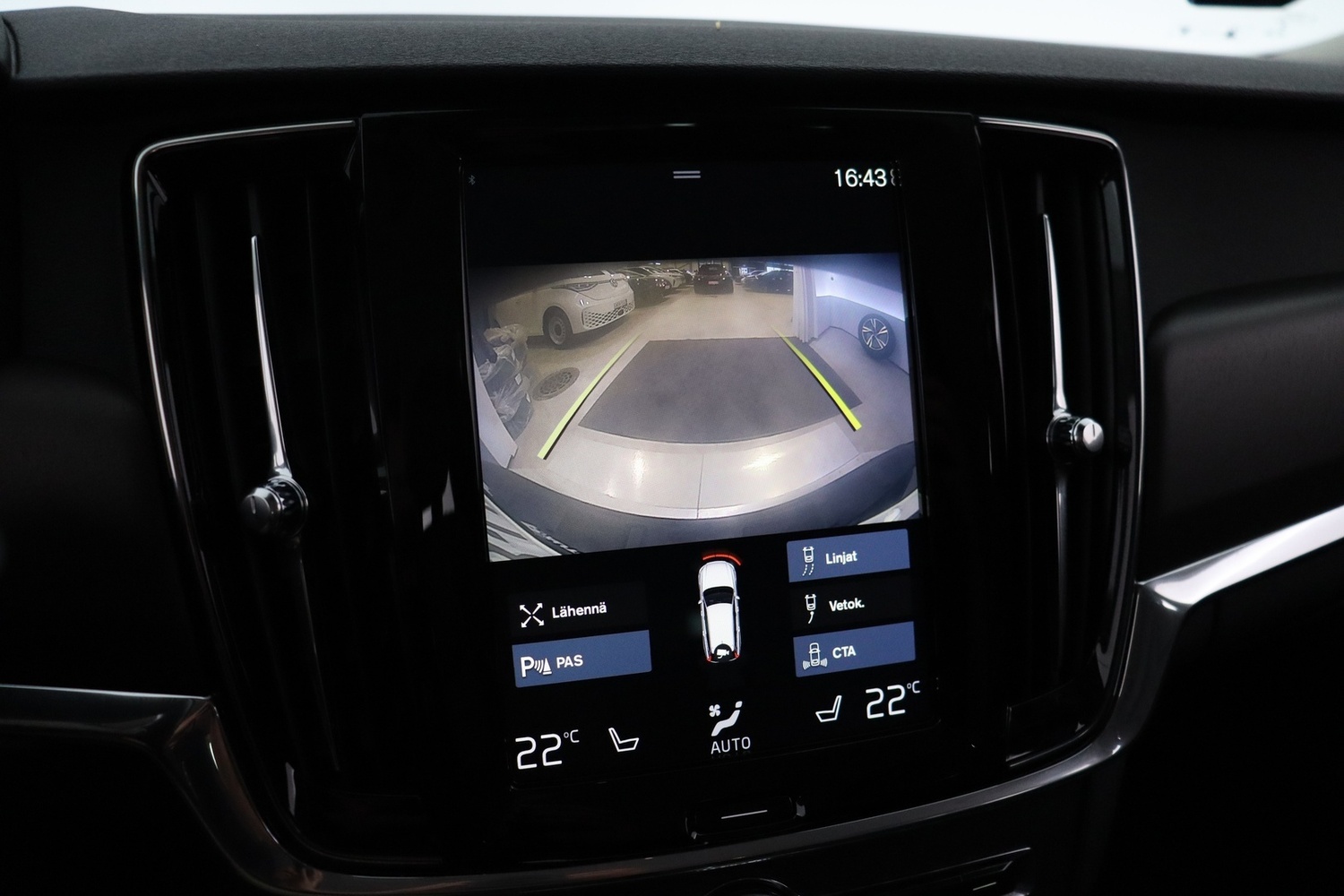 Volvo V90 Cross Country vaihtoauto