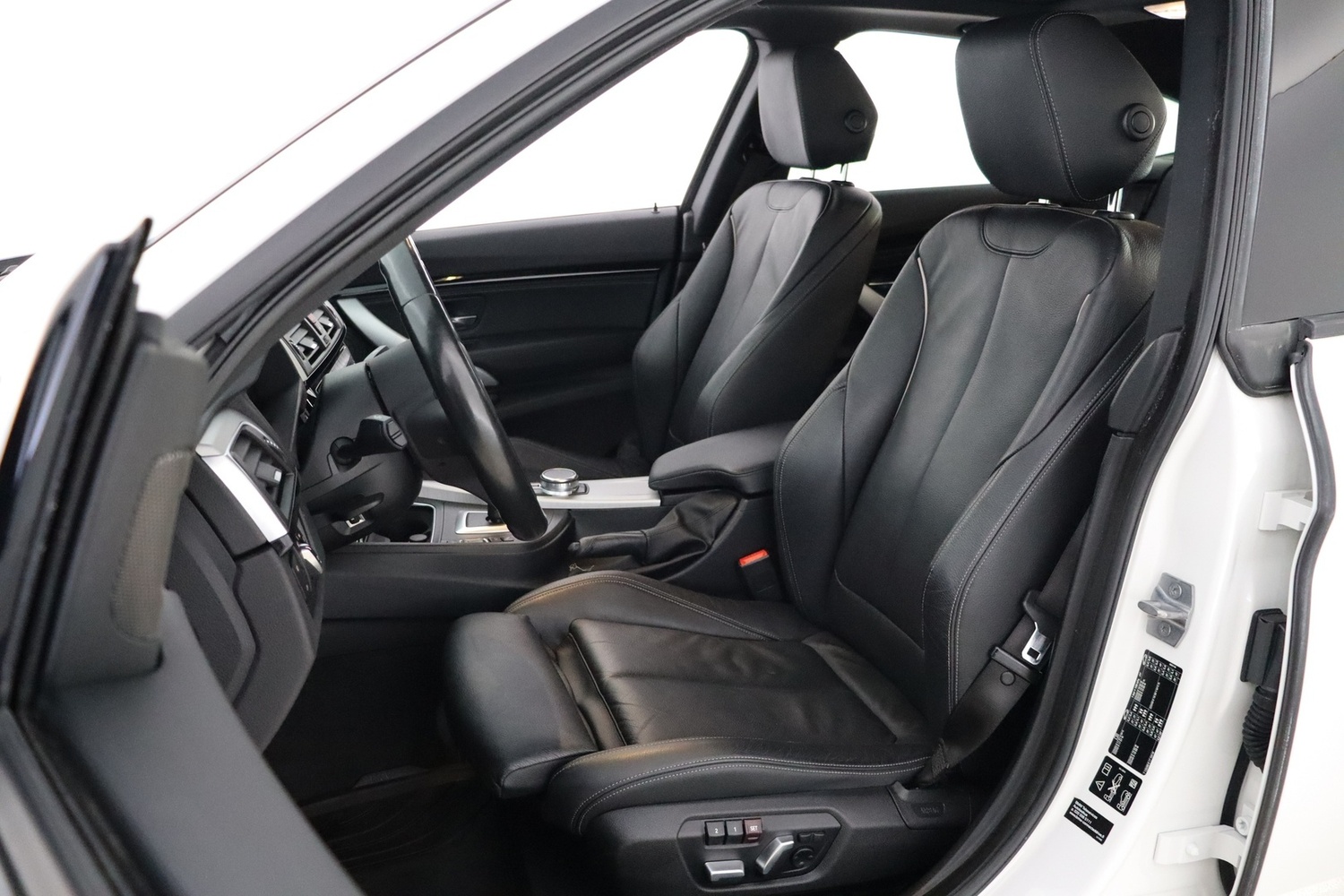 BMW 3.3 vaihtoauto