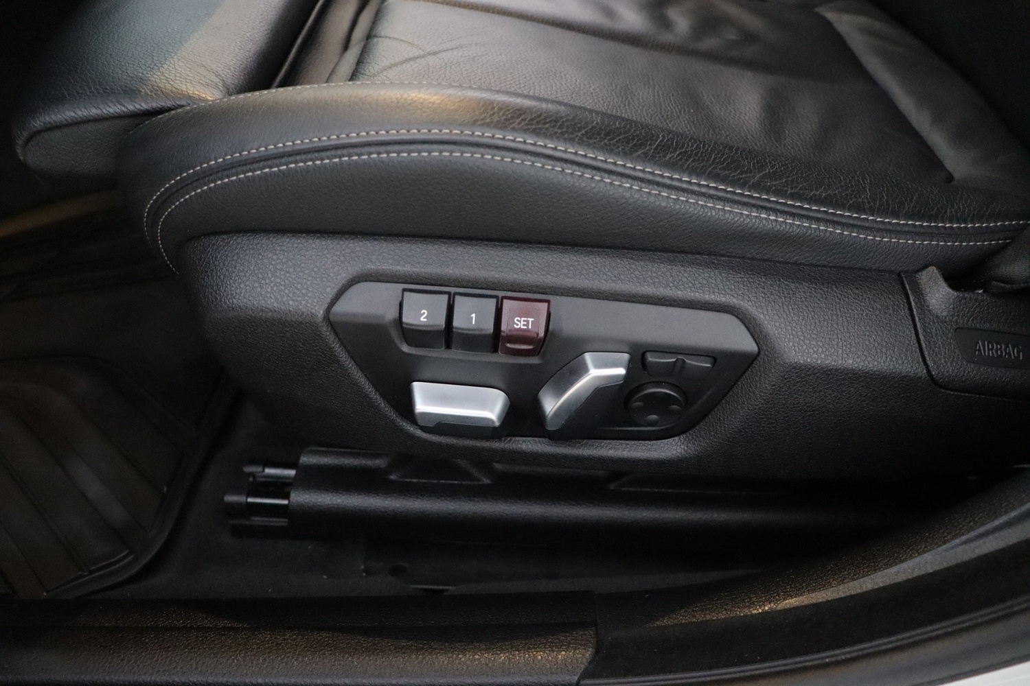BMW 3.3 vaihtoauto