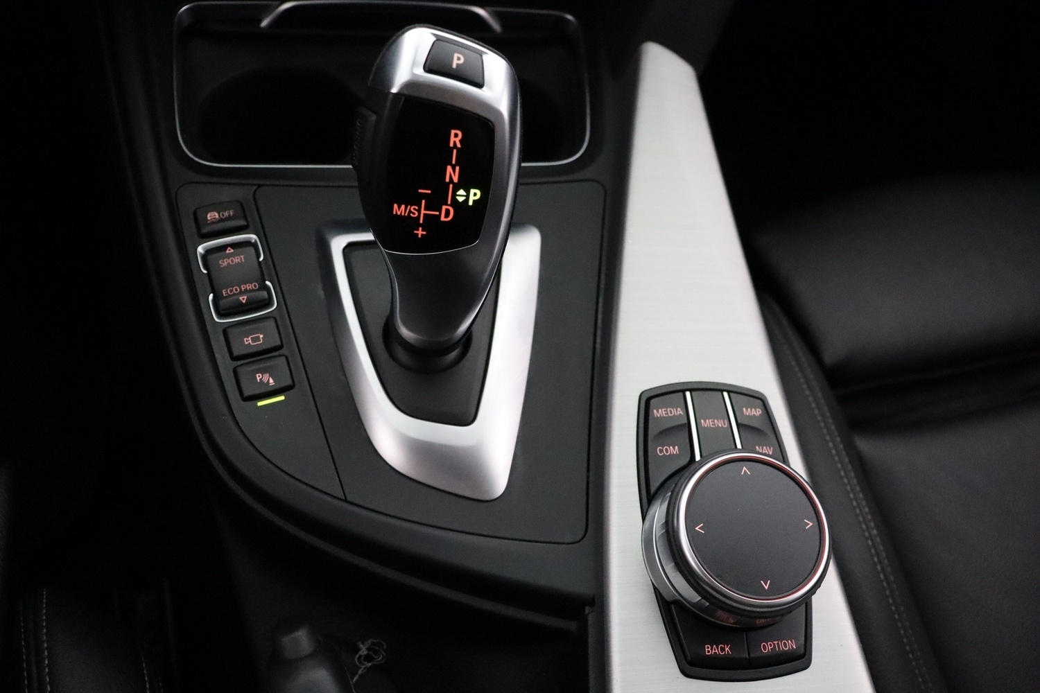 BMW 3.3 vaihtoauto