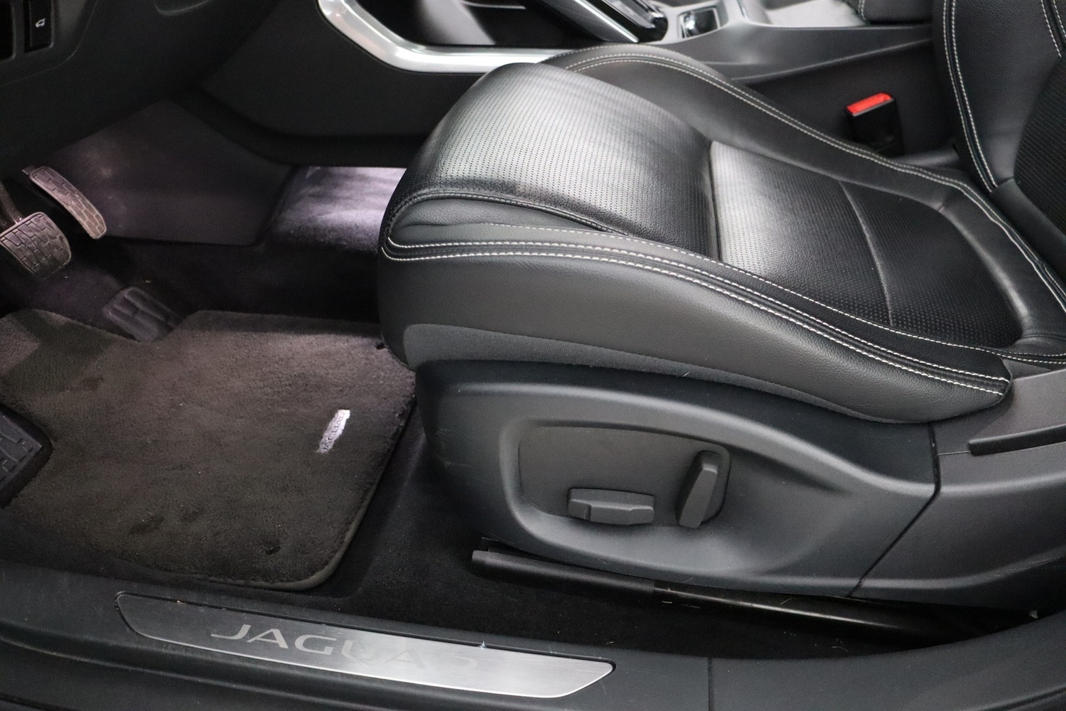Jaguar I-PACE vaihtoauto