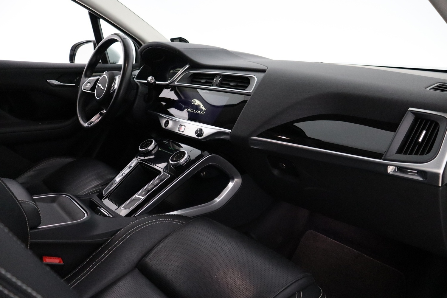 Jaguar I-PACE vaihtoauto