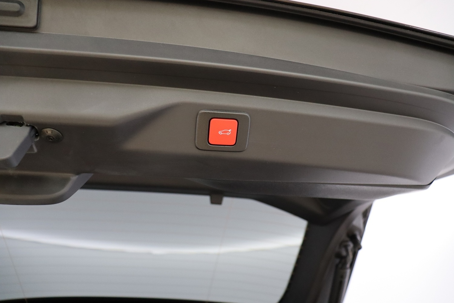 Peugeot E-3008 vaihtoauto