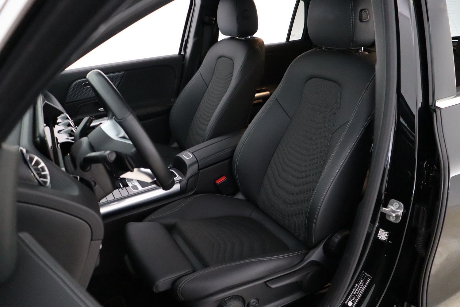 Mercedes-Benz EQA vaihtoauto