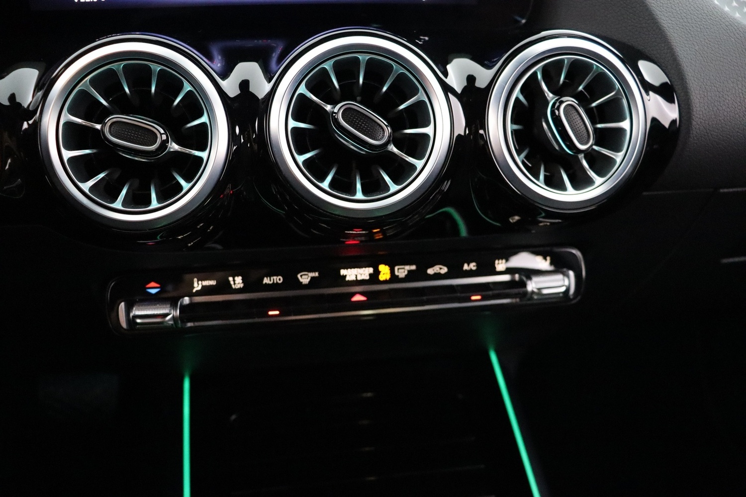 Mercedes-Benz EQA vaihtoauto