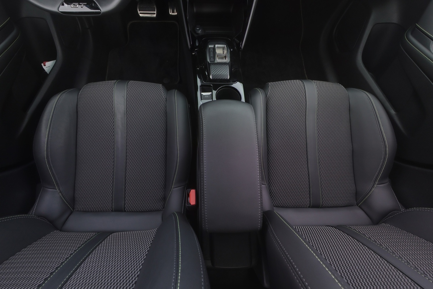 Peugeot e-208 vaihtoauto