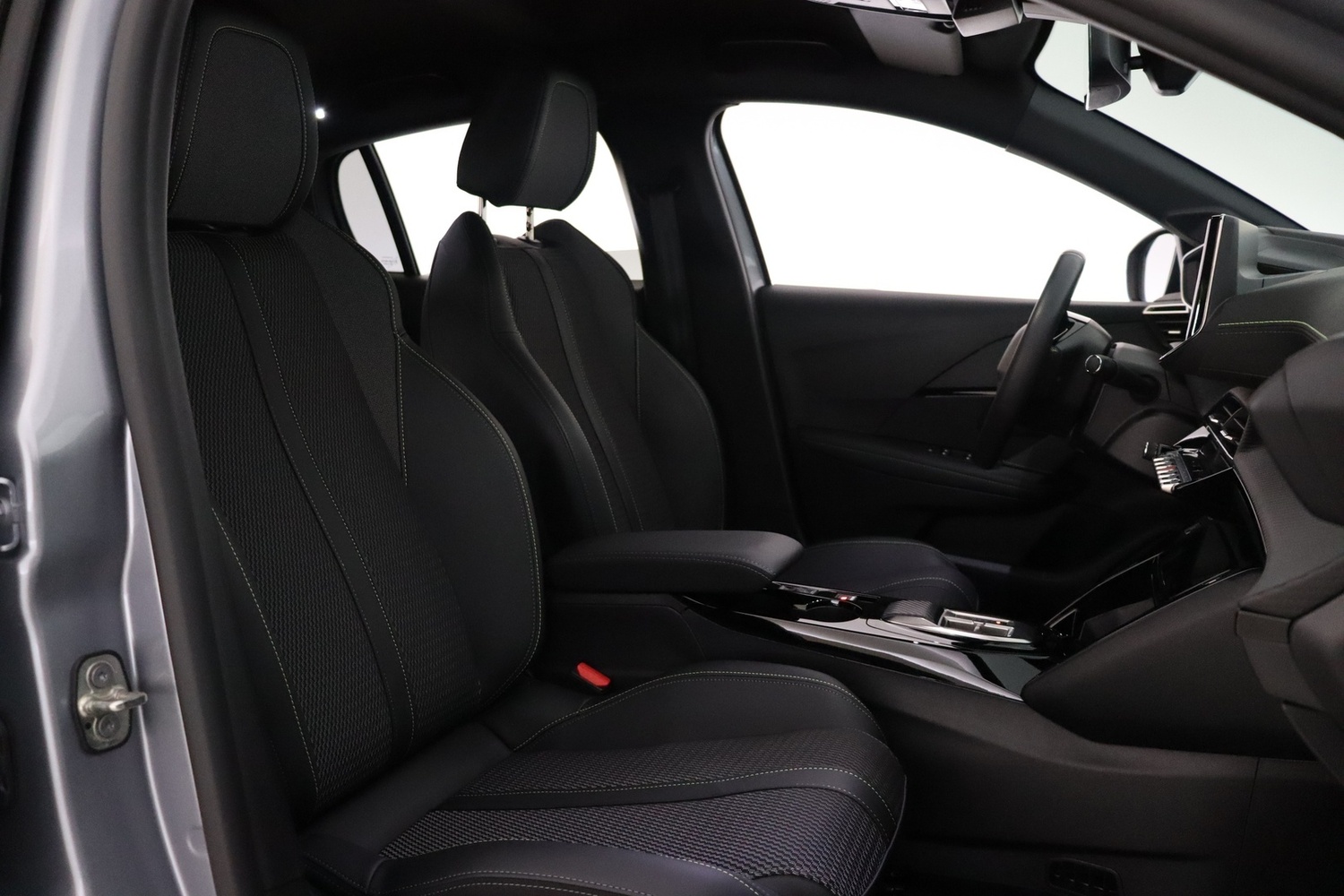 Peugeot e-208 vaihtoauto