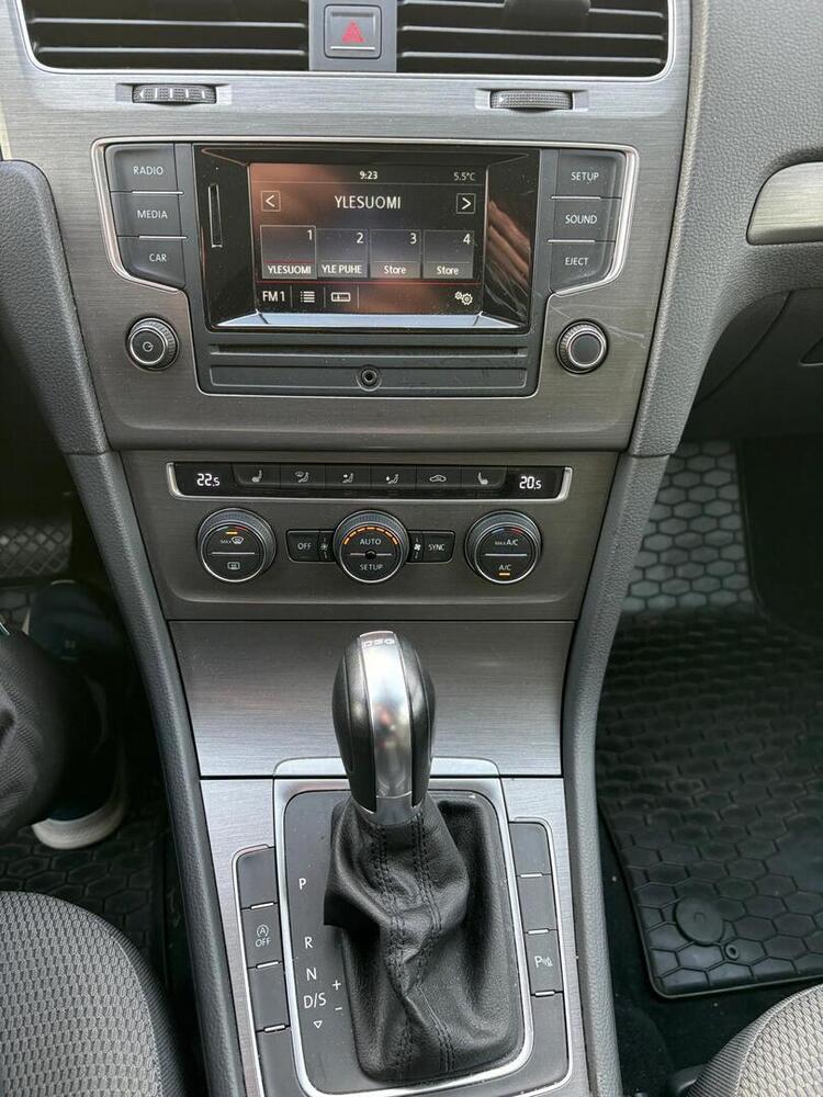 Volkswagen Golf vaihtoauto