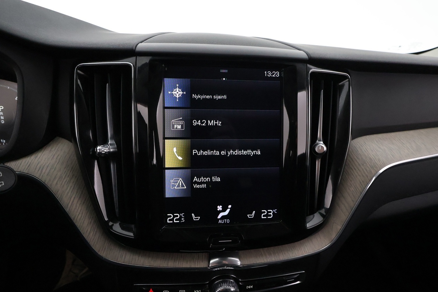 Volvo XC60 vaihtoauto
